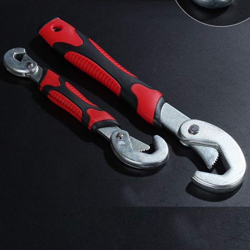 CR-V Steel & Rubber & Plastic 2pcs Multifunctional Adjustable Wrenches 